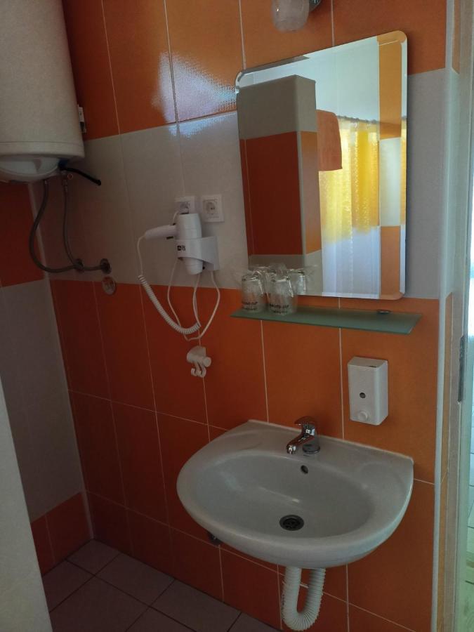 Апартаменты Apartman Fiva Pacir Экстерьер фото