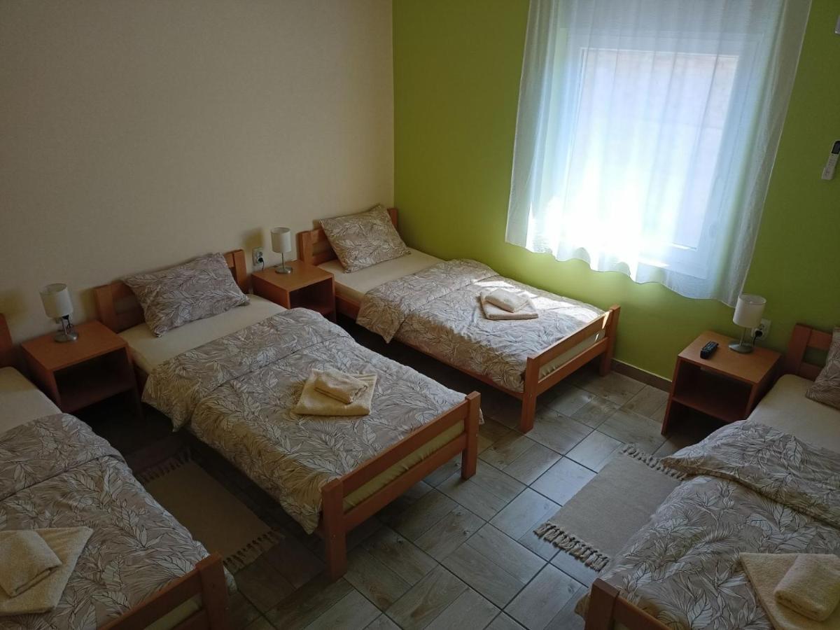 Апартаменты Apartman Fiva Pacir Экстерьер фото